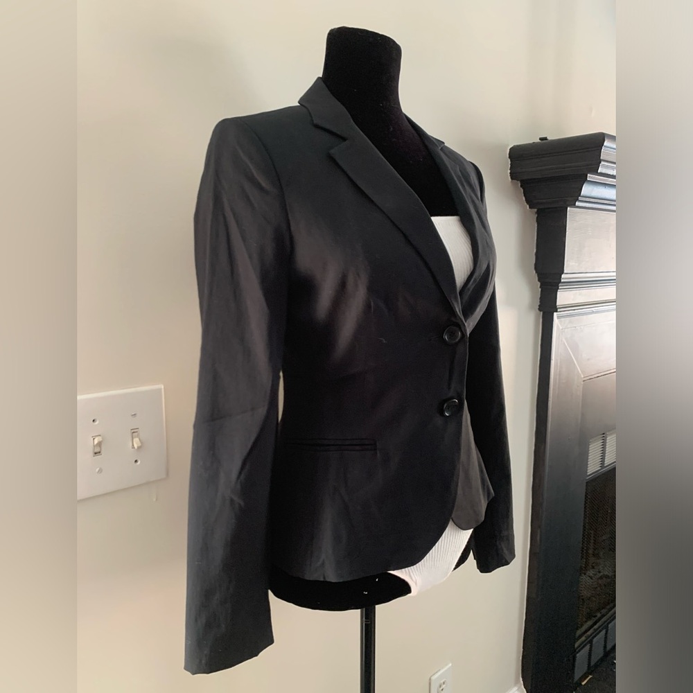 2 buttons Blazer Black Like New